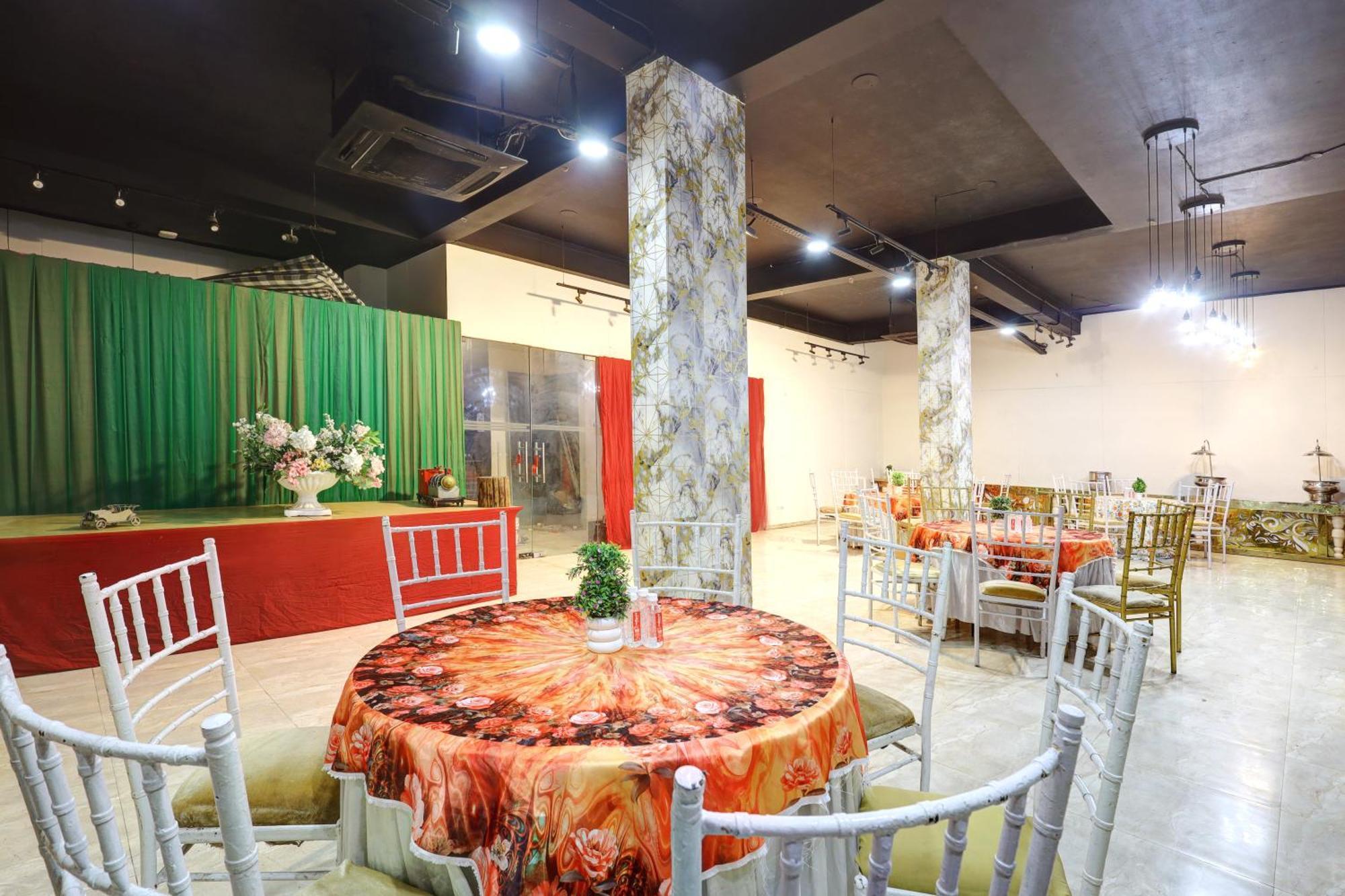 Hotel Wedlock Sector - 47 Gurgaon Zewnętrze zdjęcie